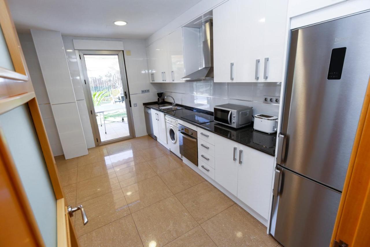 Nina Villa Planet Costa Dorada Алтафула Екстериор снимка